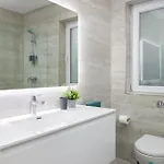 Chic, Modernized Maisonette - Close To Tigne Point, & Saint Julian's Apartament *