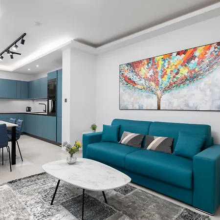 Apartment Chic, Modernized Maisonette - Close To Tigne Point, & Saint Julian's Sliema