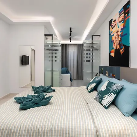 Apartment Chic, Modernized Maisonette - Close To Tigne Point, & Saint Julian's Sliema