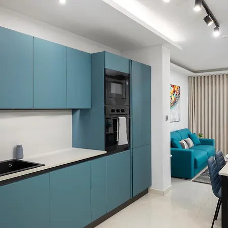 Chic, Modernized Maisonette - Close To Tigne Point, & Saint Julian's شقة