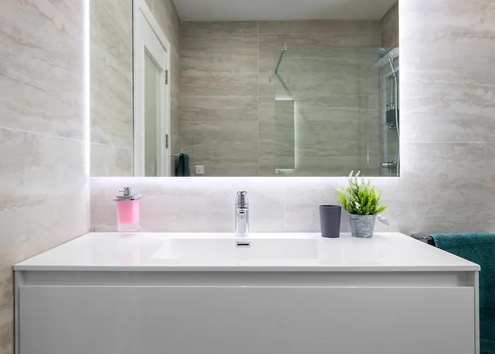 Chic, Modernized Maisonette - Close To Tigne Point, & Saint Julian's Apartament Sliema