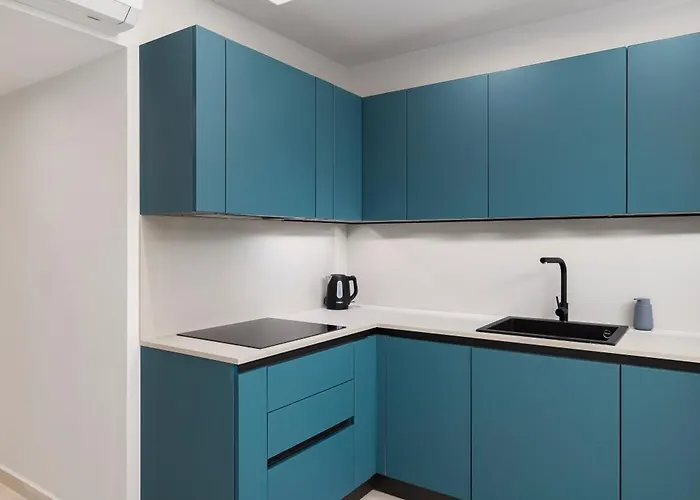 Chic, Modernized Maisonette - Close To Tigne Point, & Saint Julian's Apartament