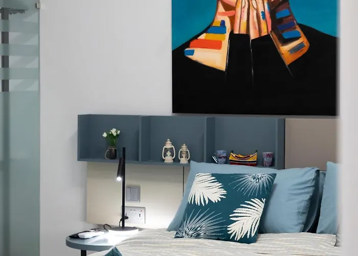 Chic, Modernized Maisonette - Close To Tigne Point, & Saint Julian's Apartament *